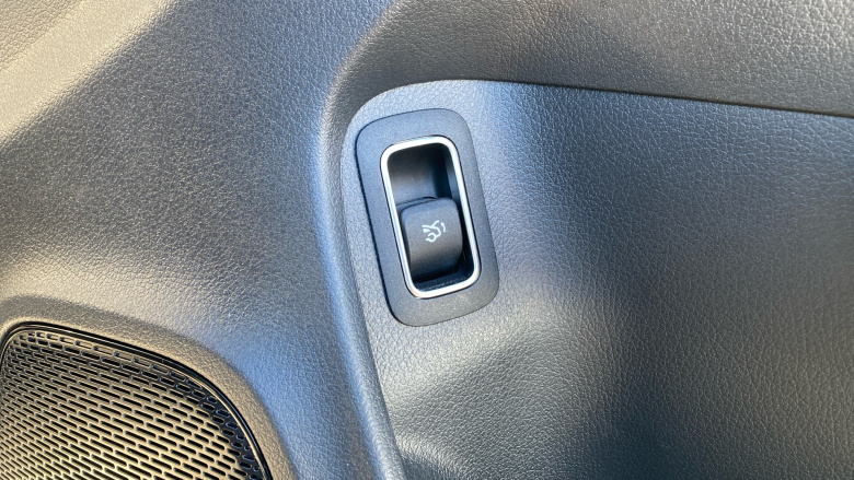 Mercedes-Benz CLA 220d AMG Line Premium Plus 4dr Tip Auto Diesel Saloon